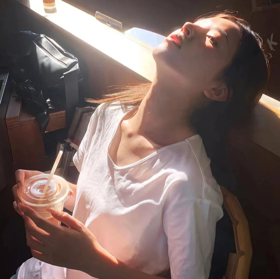 我的左手右手海报