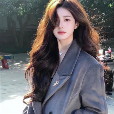 小雨爱蜜莉海报